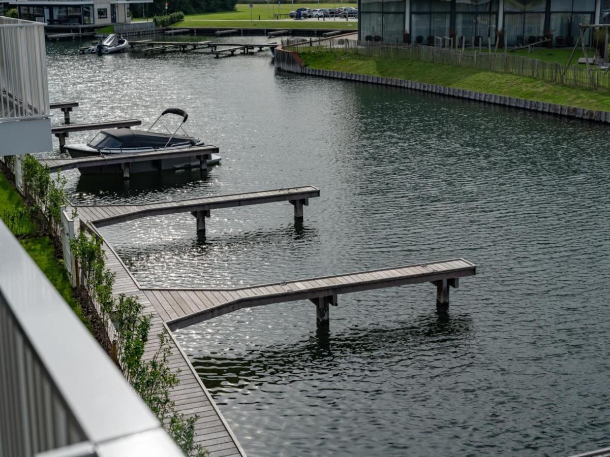 Spacious Waterfront Apartment Arnemuiden Exterior photo