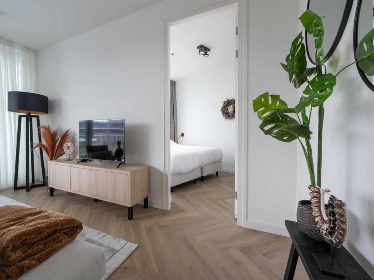 Spacious Waterfront Apartment Arnemuiden Exterior photo